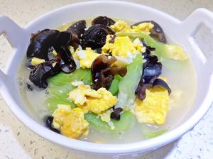 黑木耳丝瓜鸡蛋汤的做法 步骤6