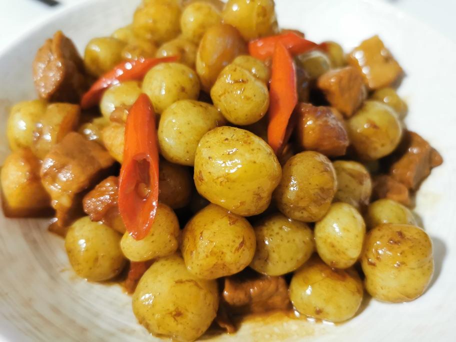 不焯水不放油的土豆烧肉，小时候的味道