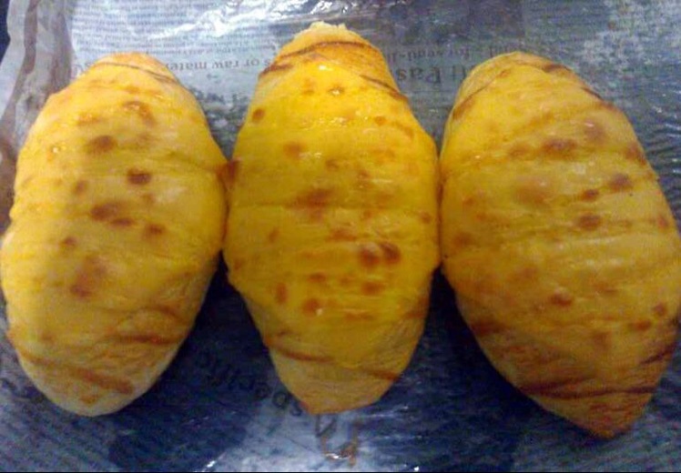 肉松芝士面包