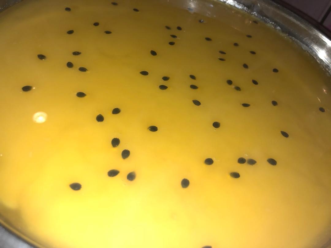 百香果椰奶千层糕