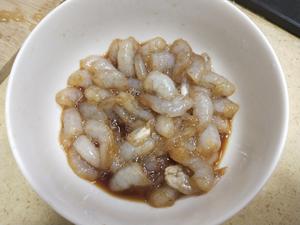 西葫芦虾仁馅饺子（鲜嫩多汁，口口生香）的做法 步骤3