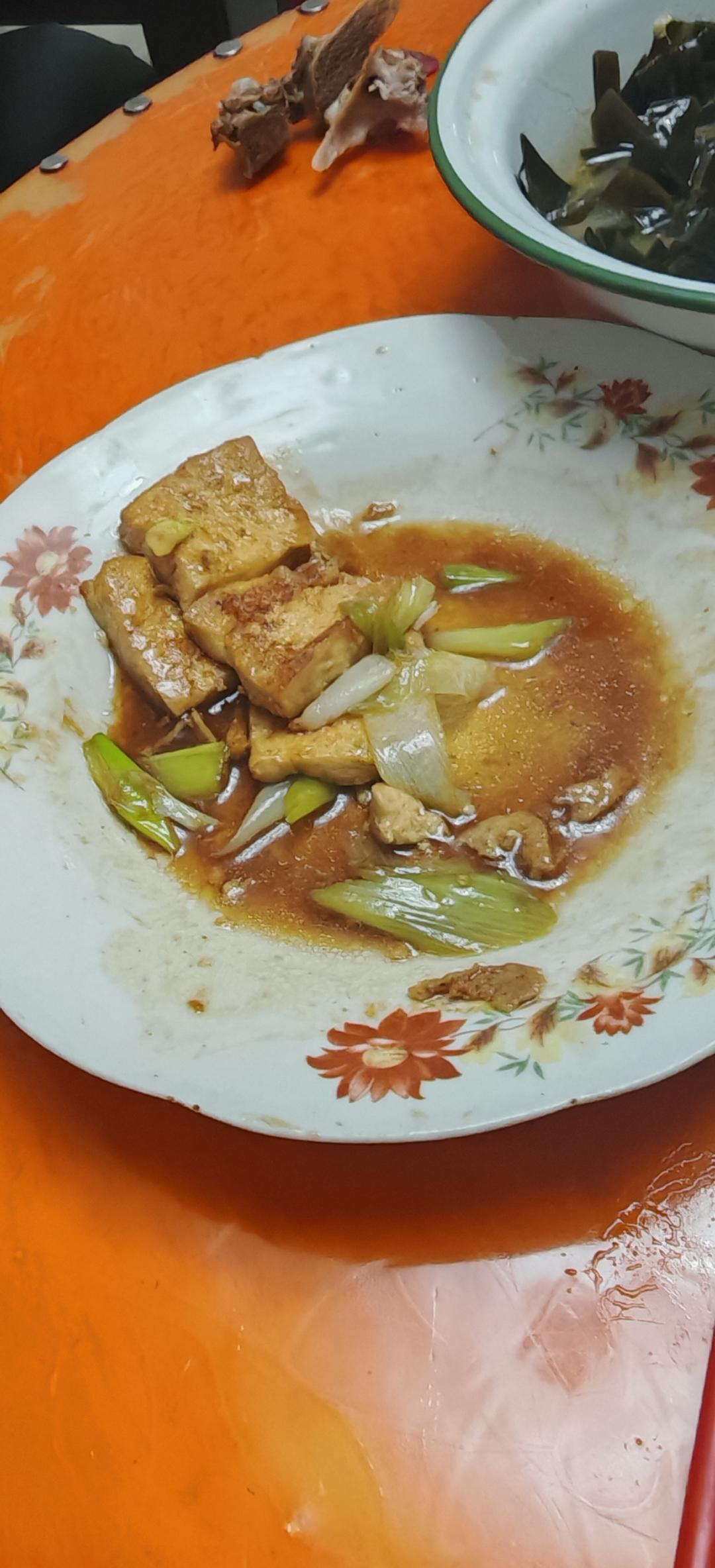 家常葱烧豆腐