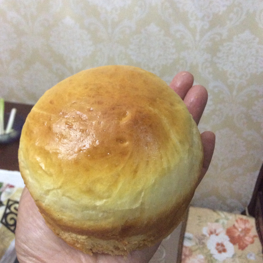 巨蛋牛奶面包