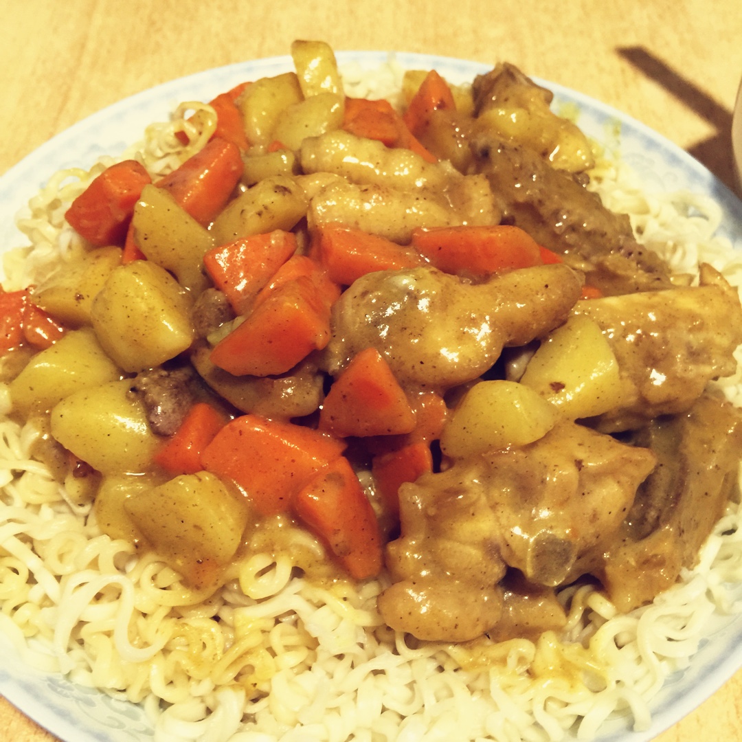 咖喱鸡肉拌方便面【诱食】