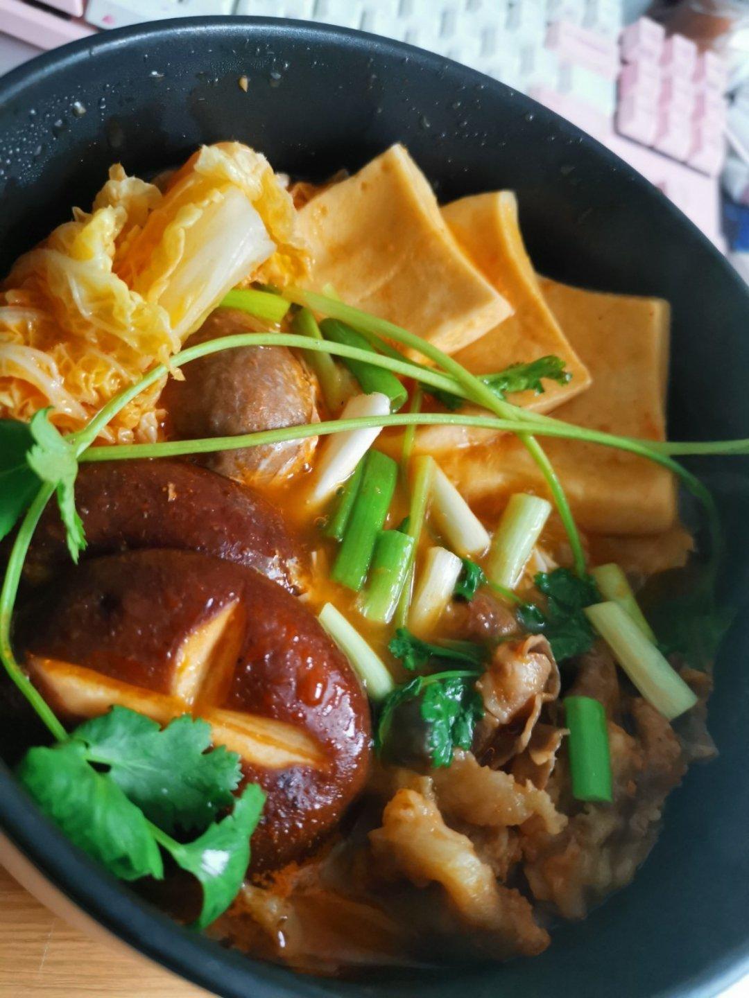 寿喜烧（日式牛肉锅）