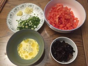 西红柿面片汤的做法 步骤2