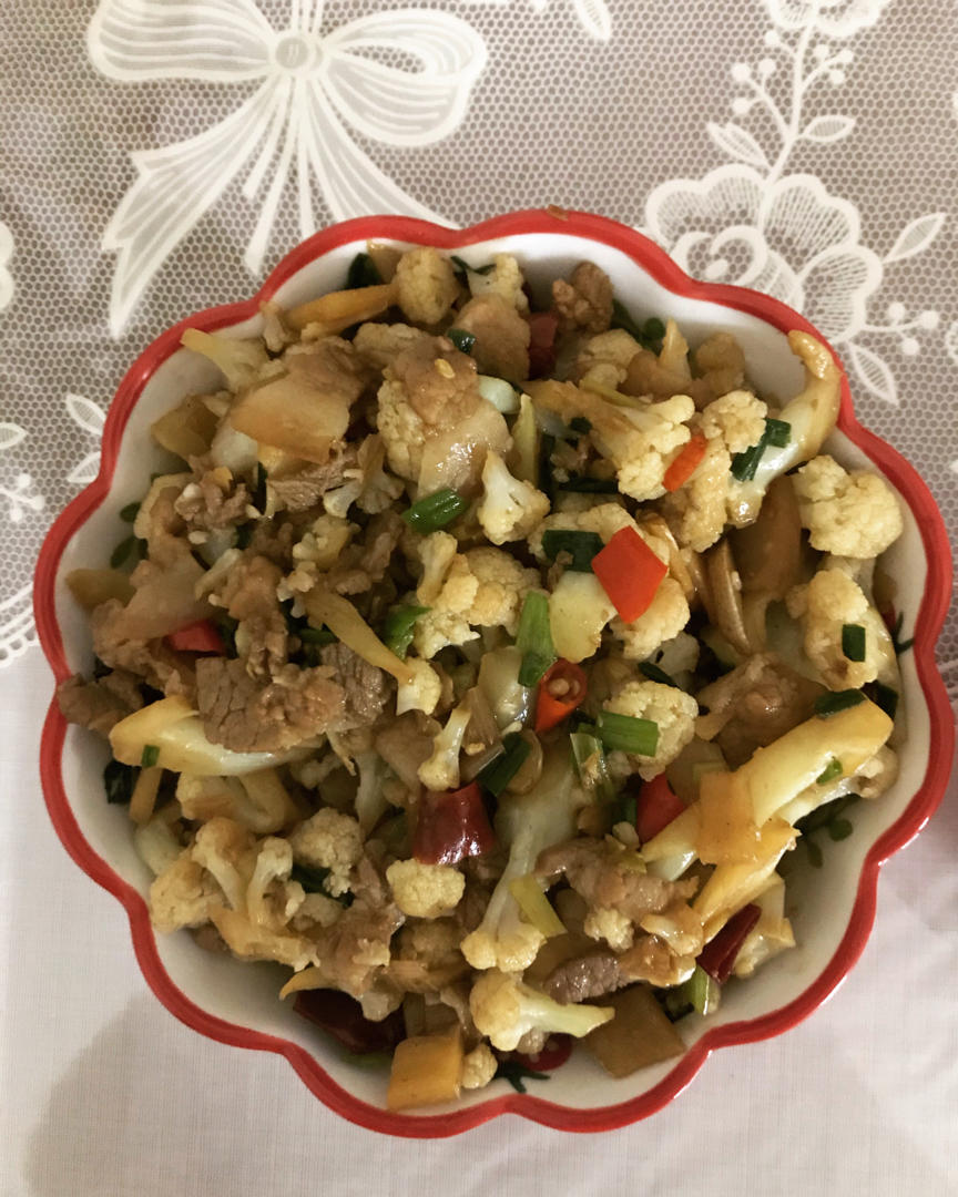 nn_d7be做的干煸菜花(花菜炒肉)