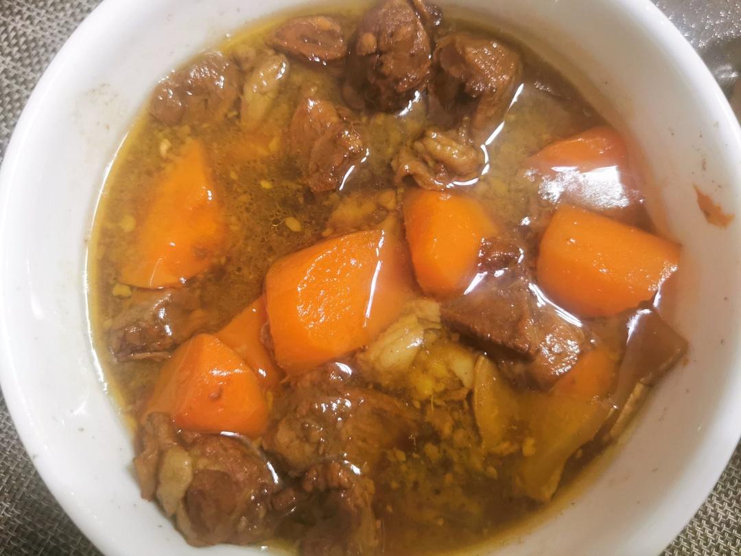 胡萝卜炖羊腿
