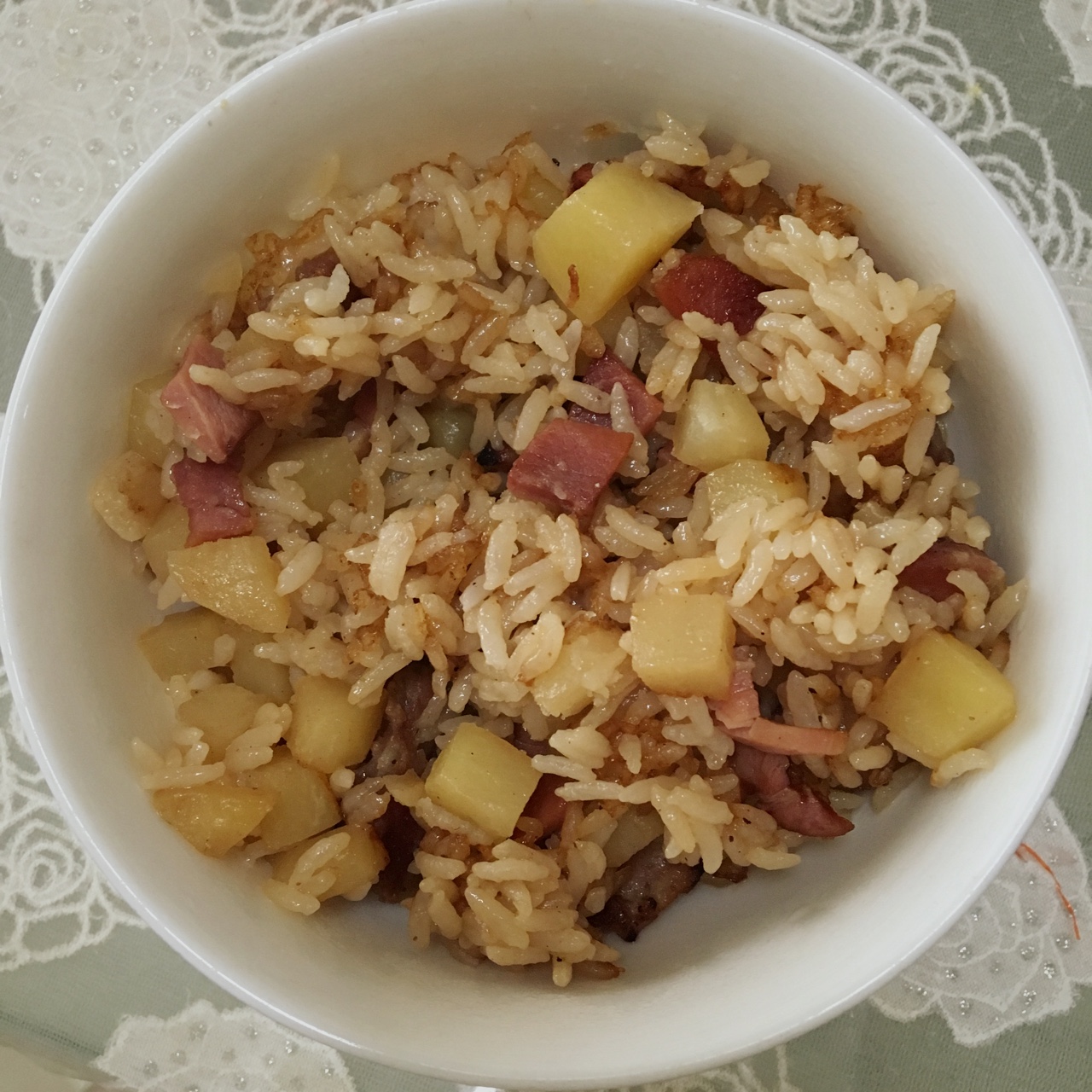 【火腿土豆焖饭】