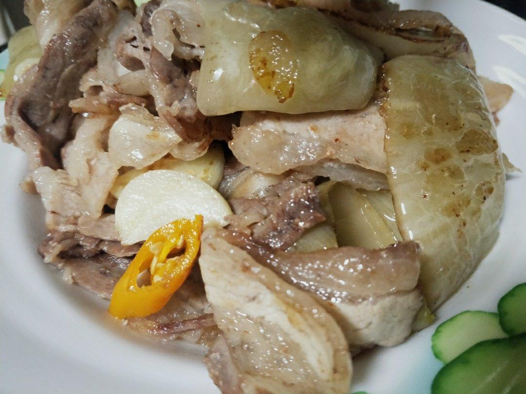 酸菜炒五花肉