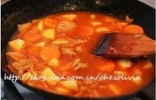 韩式五花肉土豆泡菜锅的做法 步骤7
