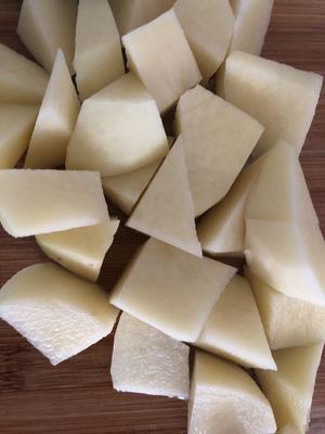 鲜～红烧排骨炖豆角土豆的做法 步骤1