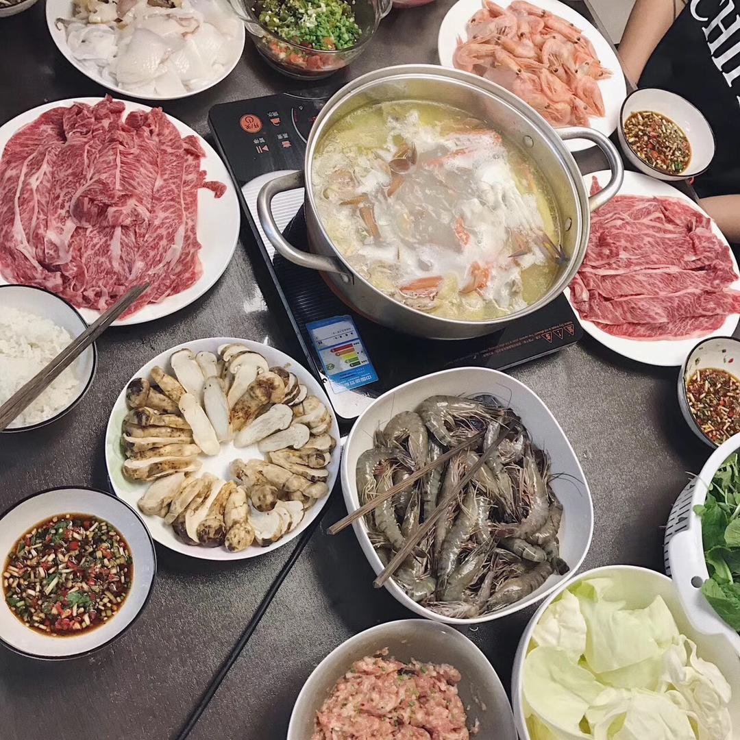 空心菜做的海鲜火锅