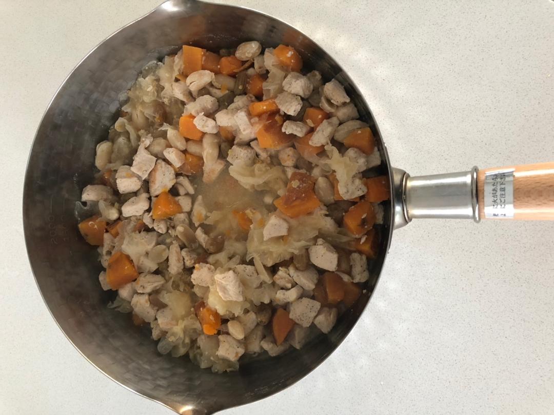 【健康三餐】红薯银耳鸡胸煮