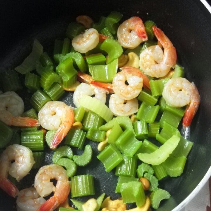 西芹炒虾仁