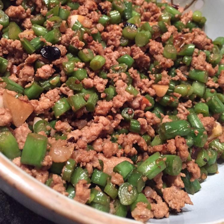 饭扫光之刀豆肉糜的做法