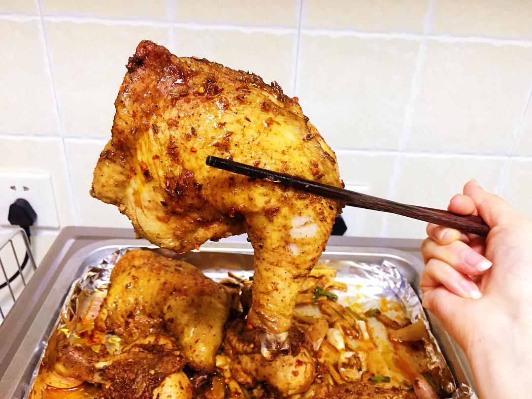 食肉兽的快乐！（生酮keto）低碳者都吃点啥-中式烧烤风味脆皮流汁鲜嫩喷香烤鸡腿！和烧烤店一个味儿！万用的腌料和腌制方法！低碳断糖生酮的胖友们烧烤吃起来啊！简单粗暴家常快手一腌一烤就搞定！的做法