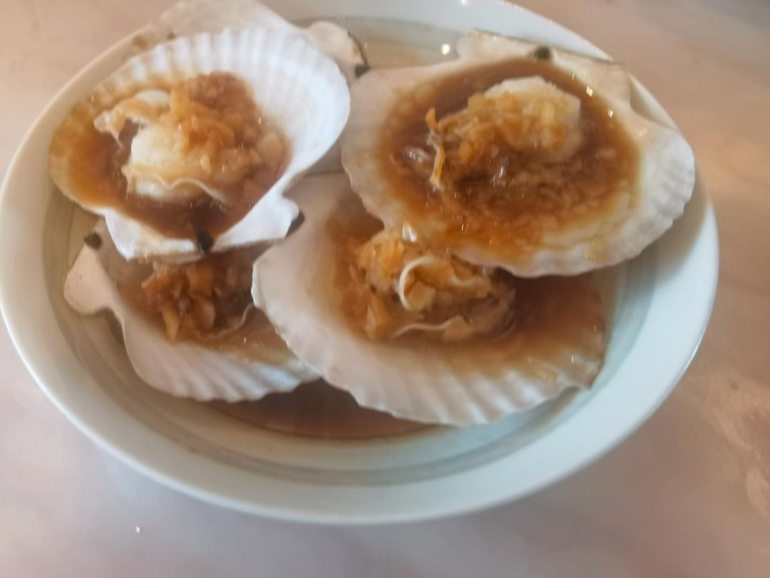 蒜蓉粉丝蒸大扇贝