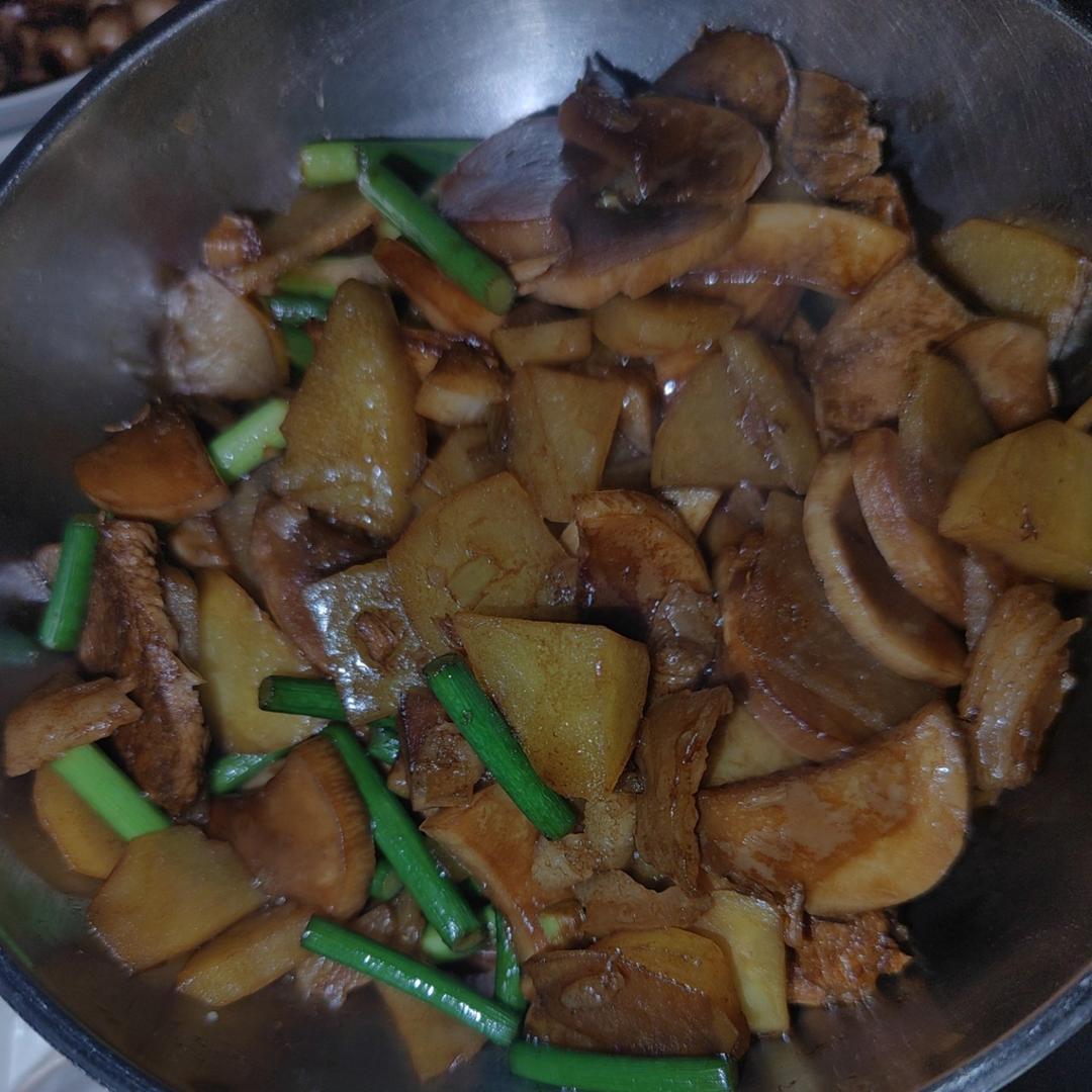 土豆片炒肉