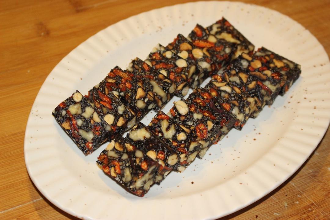 阿胶糕（固元膏）