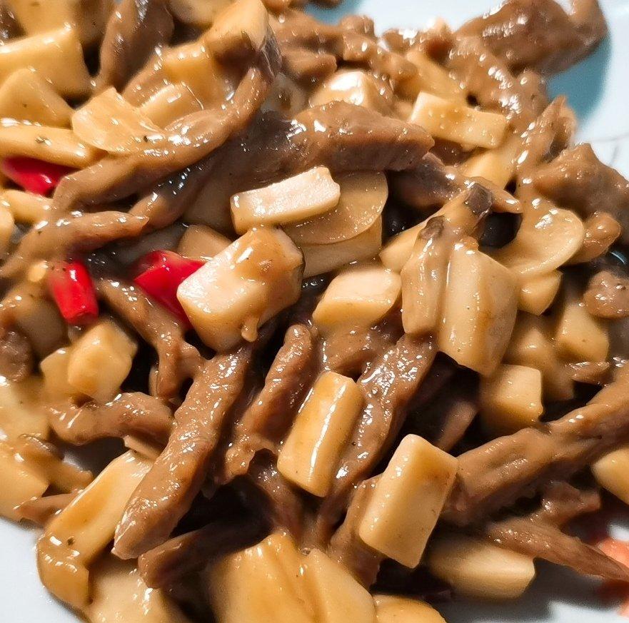 家常菜~杏鲍菇烧牛肉粒