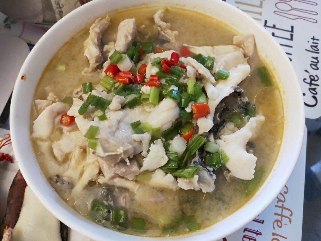 厨师长教你：“酸菜鱼”的传统做法，色香味俱全