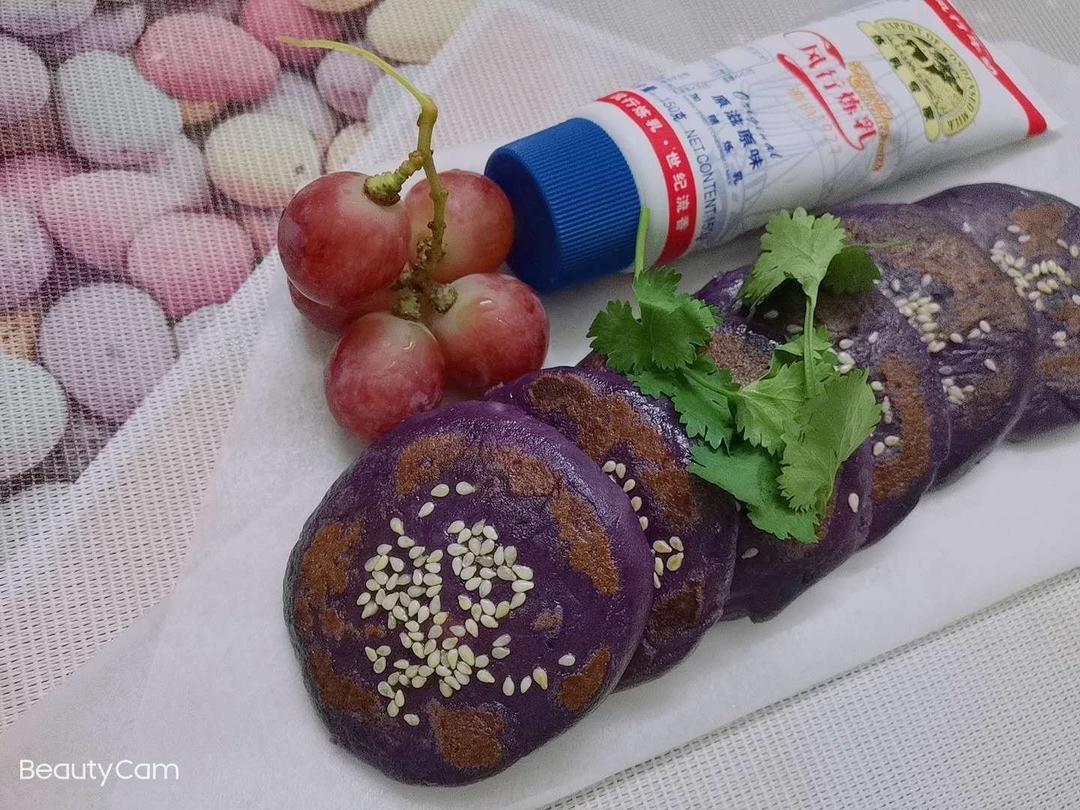 芝麻紫薯芝士饼