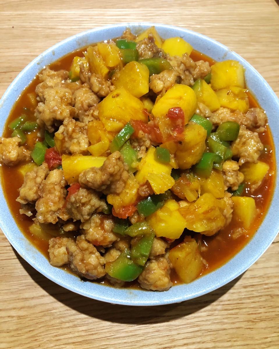 菠萝咕咾肉，咬一口不老的灵魂