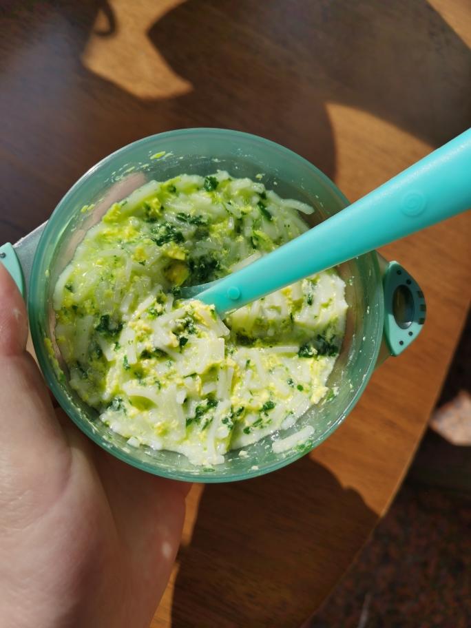 八个月宝宝辅食之青菜鸡蛋面