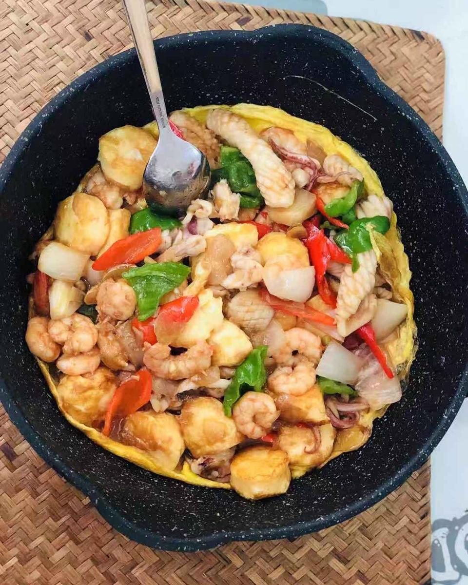 铁板海鲜日本豆腐 Seafood with Japanese Dofu