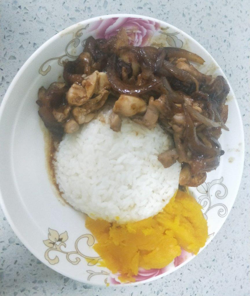 黑椒鸡腿饭