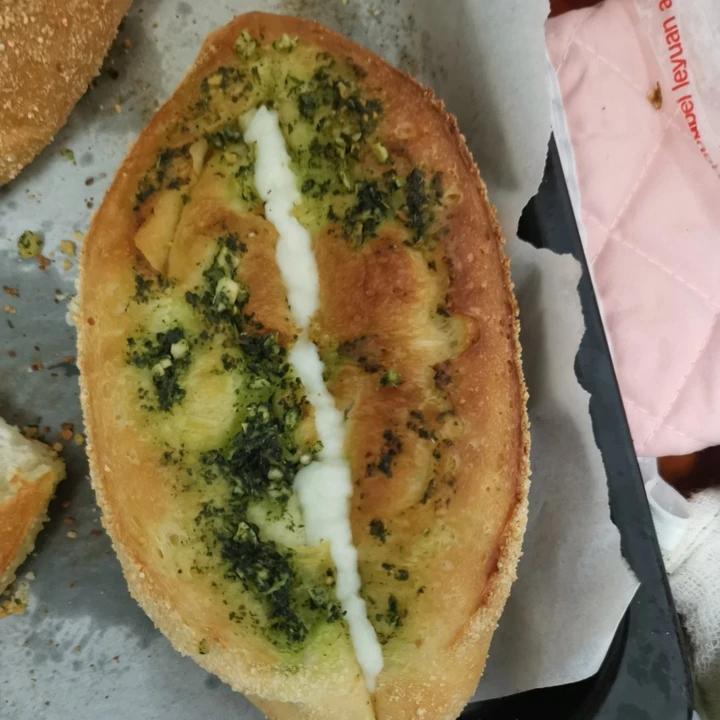 【复刻山姆蒜香乳酪软法面包】香气天花板！