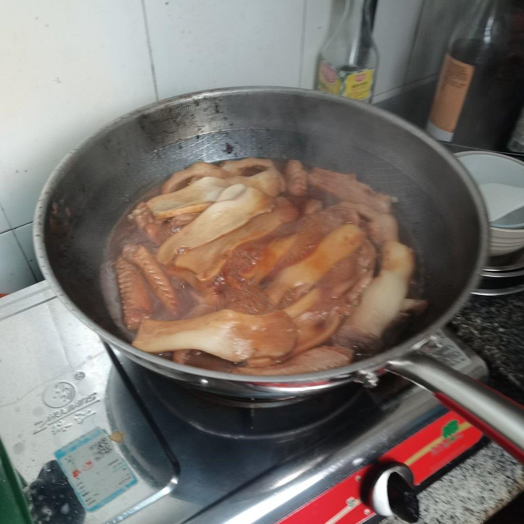 焖掌翼