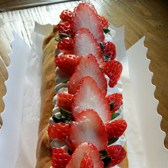 草莓戚风生日蛋糕