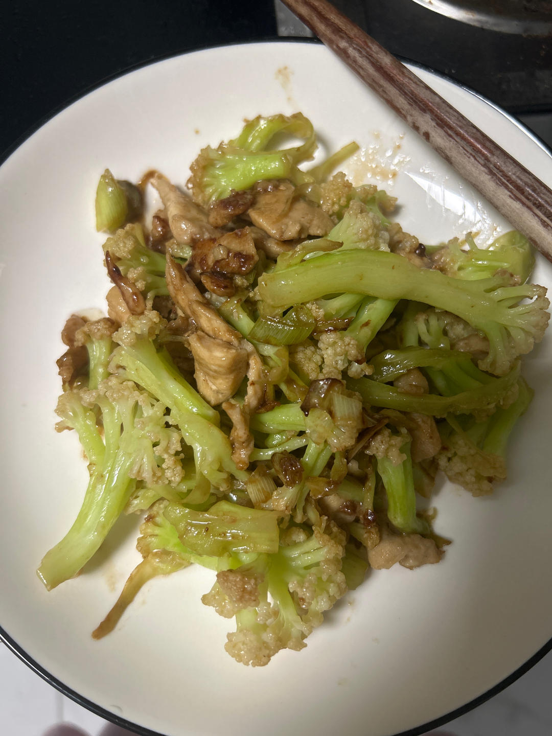 菜花炒鸡肉-减肥也可以吃