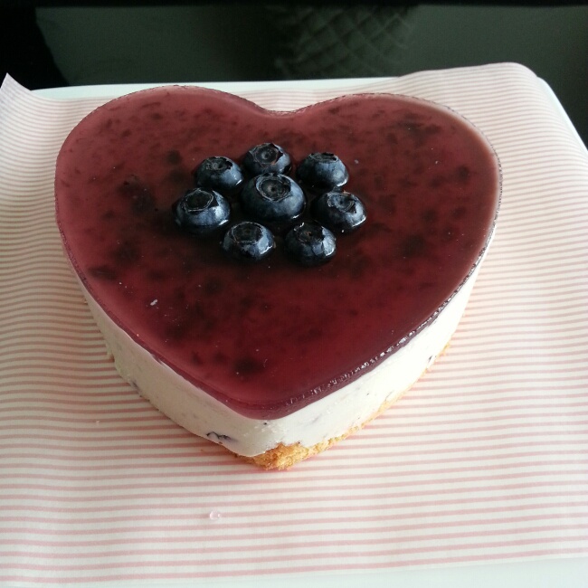 蓝莓芝士慕斯蛋糕