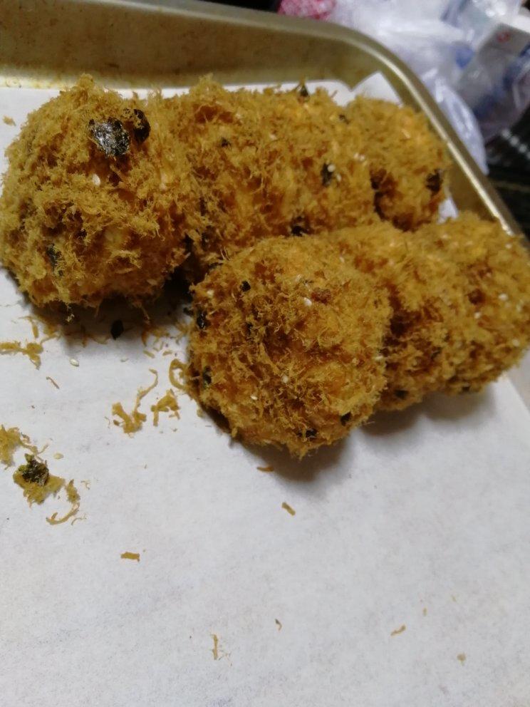 美味海苔肉松小贝