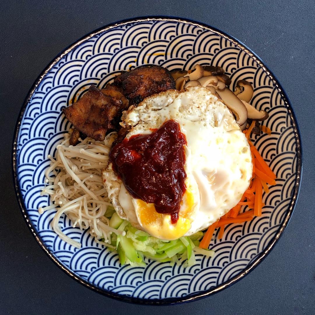 好（hǎo）吃懒做 | 泡菜五花肉拌饭