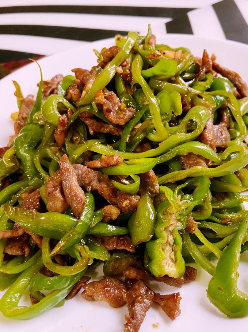 厨师长教你：“青椒肉丝”的正宗做法，色香味俱全