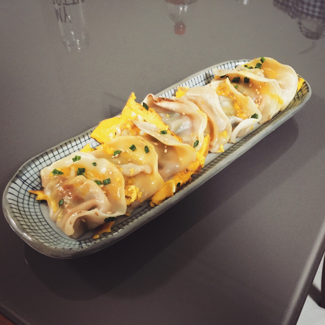 合家欢（抱蛋煎饺）