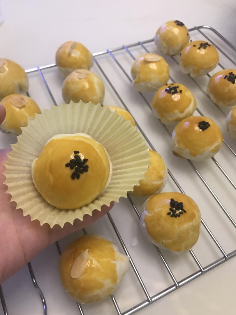 迷你蛋黄酥