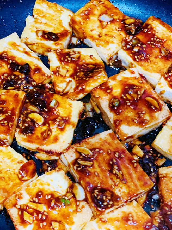 铁板豆腐的做法步骤图 铁板豆腐怎么做好吃 恬宝的厨房宝典 下厨房 铁板豆腐的做法步骤图 铁板豆腐怎么做好吃 恬宝的厨房宝典 下厨房
