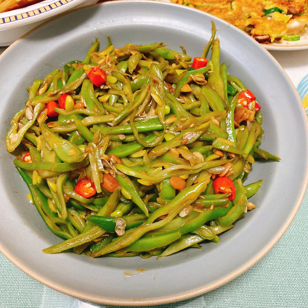 酱爆豆角丝|马克西姆不粘锅