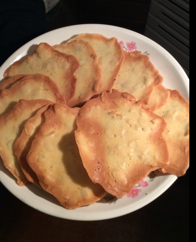 杏仁薄脆饼干