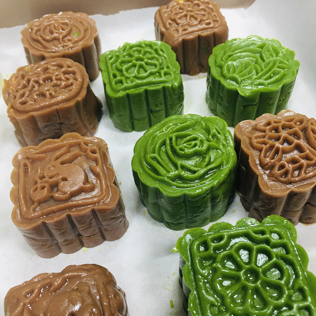 三色冰皮月饼