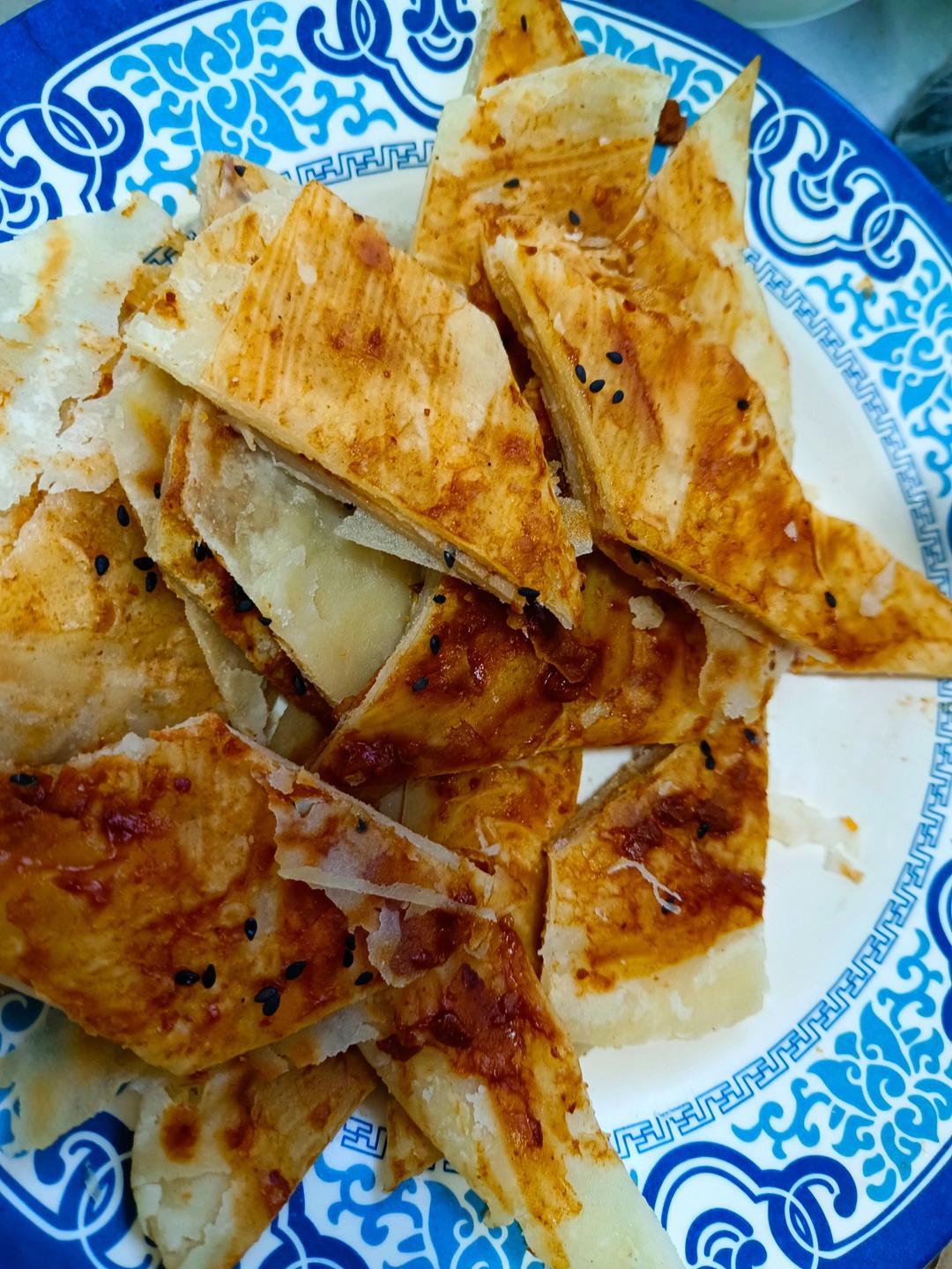 家庭版酱香饼（娃一出锅就吃三块）