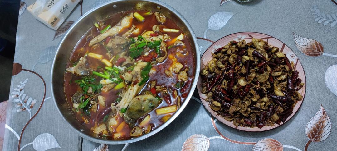 非常好吃的肥肠鱼（很详细的步骤）