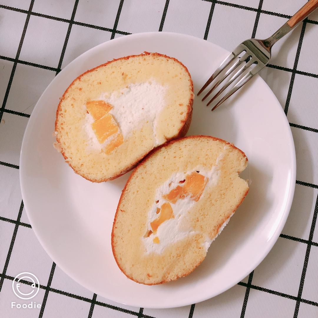 胖乎乎奶油芒果卷/不开裂不掉皮全过程详细图解烘焙视频/蛋糕篇6：「厚卷」