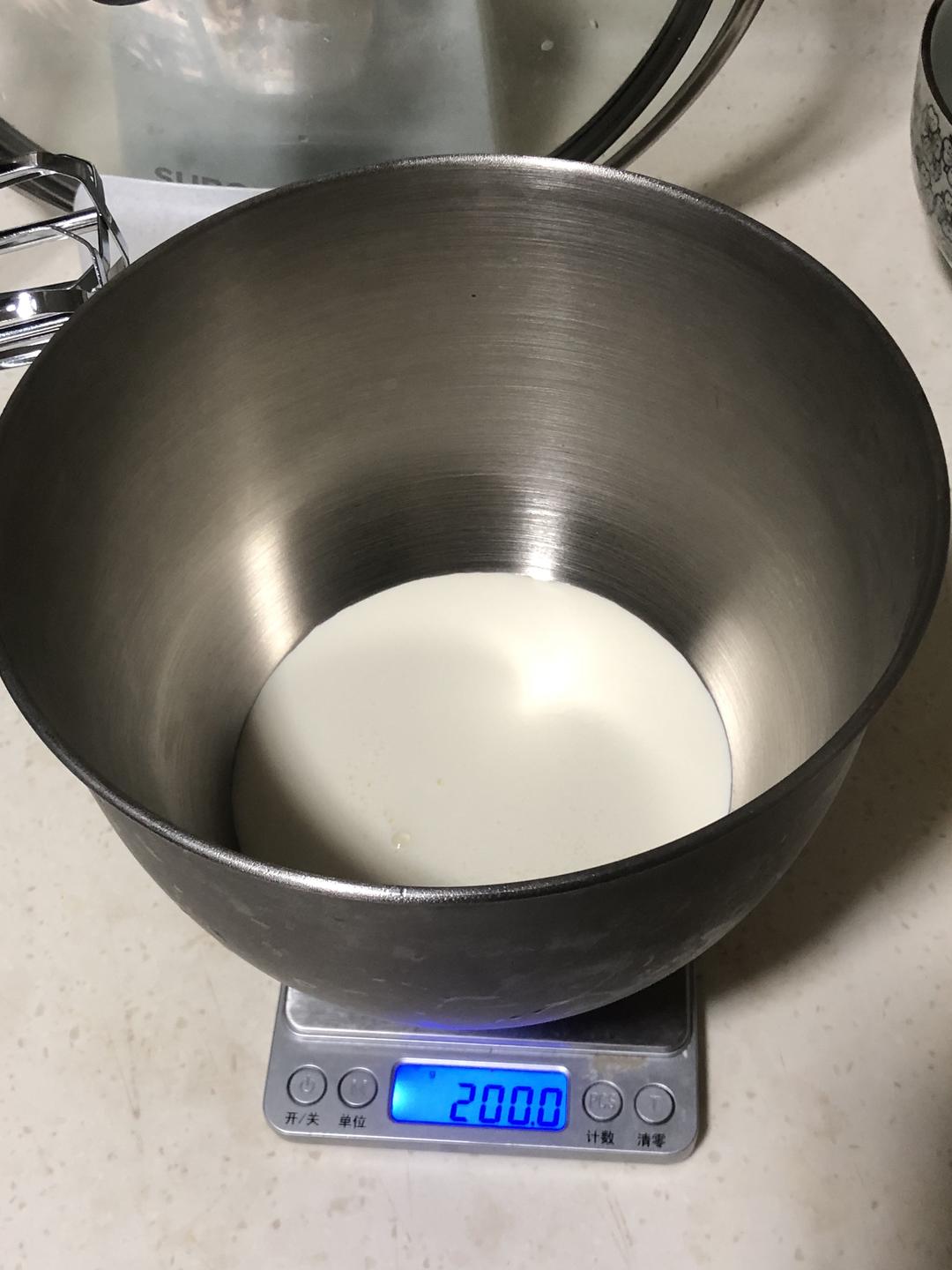 纯奶手撕吐司的做法 步骤1