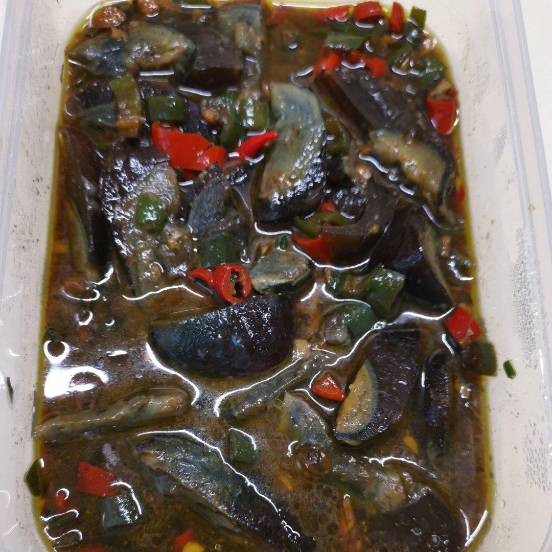 凉拌皮蛋 好吃到汤汁都不放过